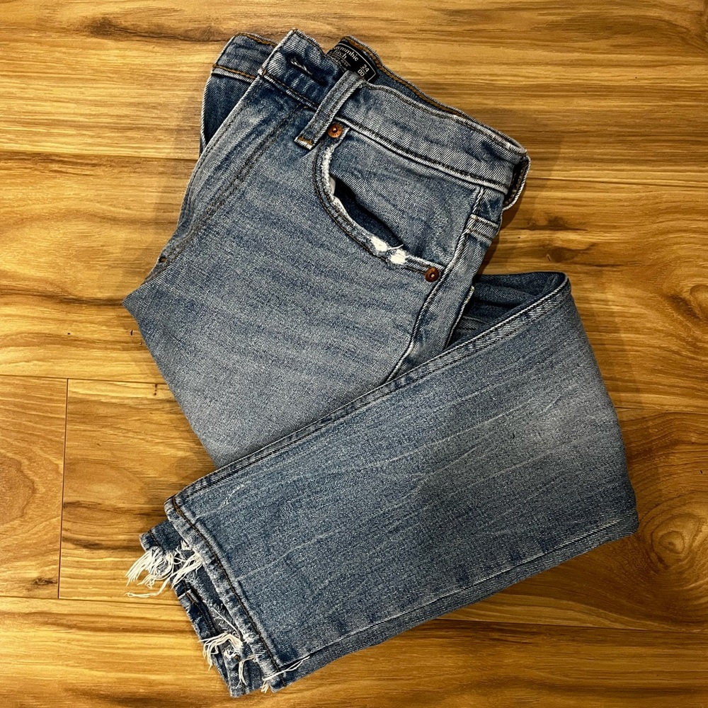 Abercrombie Ultra High Rise Mom Jeans